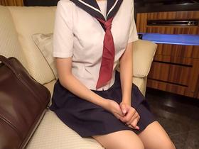 円女交際中出しoK18歳　先輩にフラれてヤリ○ン期間中のGカップ水泳部女子　糸井瑠花 サンプル動画サムネイル